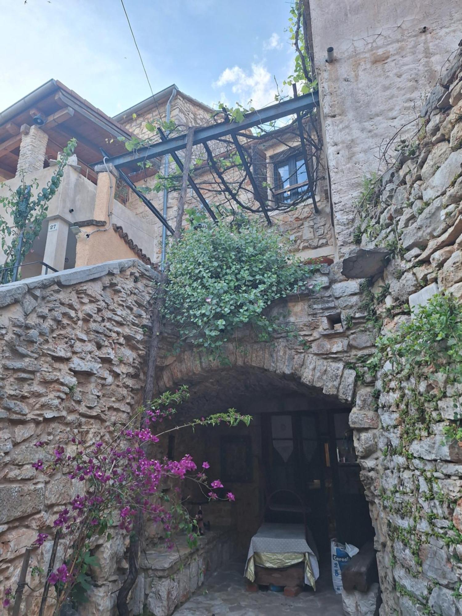 Apartment George Stari Grad  Kültér fotó